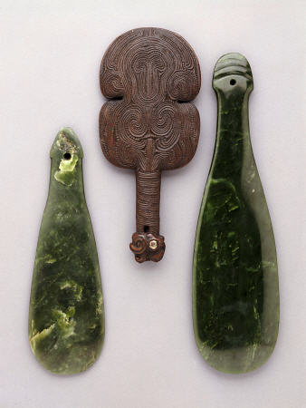 Three Maori Hand Clubs Including Two Made From Nephrite à 