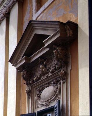 The facade, detail of a first floor window, designed by Ottaviano Mascherino (1536-1606) 1596 (photo à 