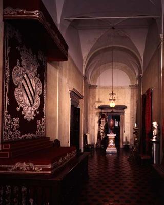 The 'Ingresso di Onore' (Entrance of Honour) with a baldacchino decorated with the family coat of ar à 