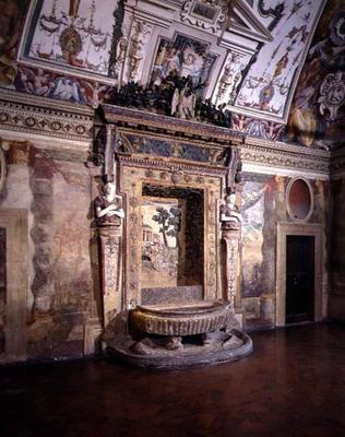 The main salon, detail of the fountain, designed by Pirro Ligorio (c.1500-83) for Cardinal Ippolito à 