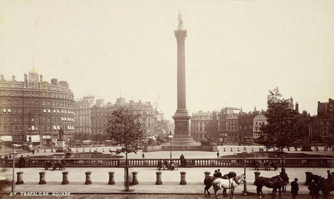 Trafalgar Square, London (sepia photo) à 