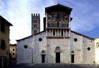 View of the facade with a mosaic designed by Berlinghiero Berlinghieri (fl.1228) (photo)
