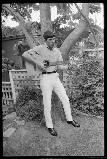 Leonard Nimoy plays guitar