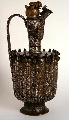 Pitcher with a handle and lid, from Khorasan, Safavid Dynasty (brass engraved with silver inlay) à École persane