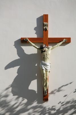 Kruzifix mit Schatten à Peter Wienerroither