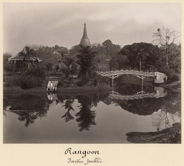 Island pavilion in the Cantanement Garden, Rangoon, Burma, late 19th century (albumen print) (b/w ph à Philip Adolphe Klier