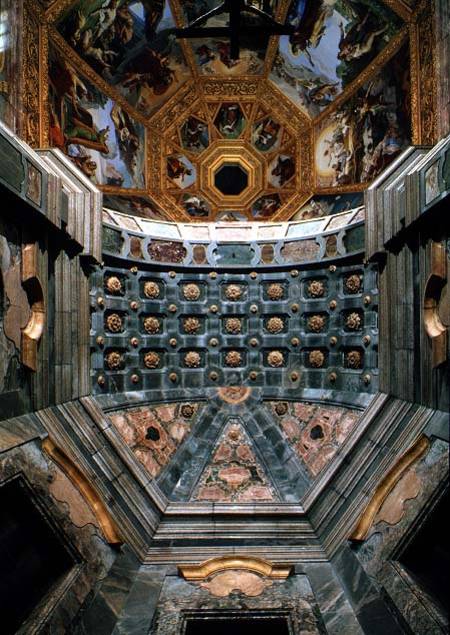 View of the interior showing the coffered vault above the altar designed by Matteo Nigetti (1560-164 à Pietro  Benvenuti