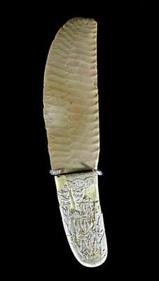 Knife carved with battle scenes, from Gebel el Arak, c.3500-3100 (flint & hippopotamus ivory) à Predynastic Period Egyptian