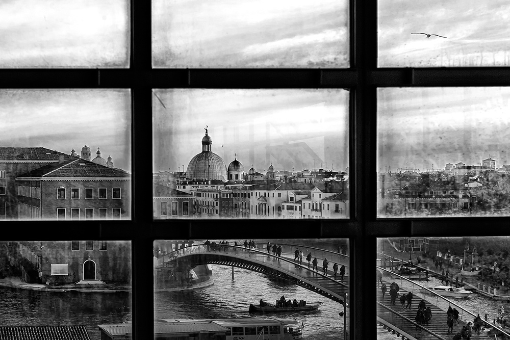 Venice Window #2 à Roberto Marini