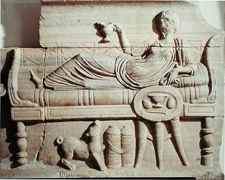 Detail from a sarcophagus depicting a woman reclining on a bench à Romain