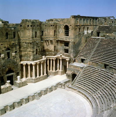 Roman theatre at Bosra (Busra), Syria, ancient capital of the province of Arabia, c.5th century (pho à Romain