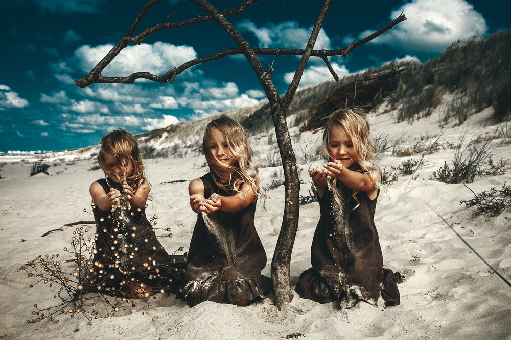 Daughters of the Sand à Ruslan Bolgov (Axe)