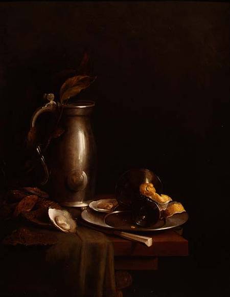 A pewter jug and plate à Simon Luttichuijs