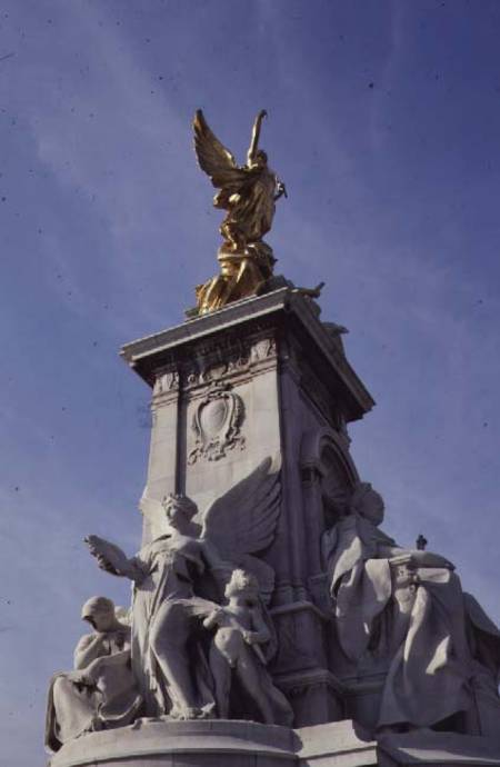 Victoria Monument designed by Sir Aston Webb (1849-1930) à Sir Thomas Brock