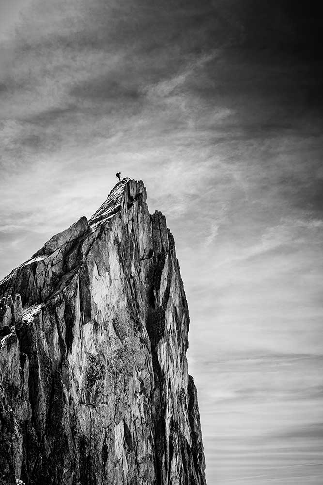 Balancing between Earth and Sky à Thomas Vuillaume