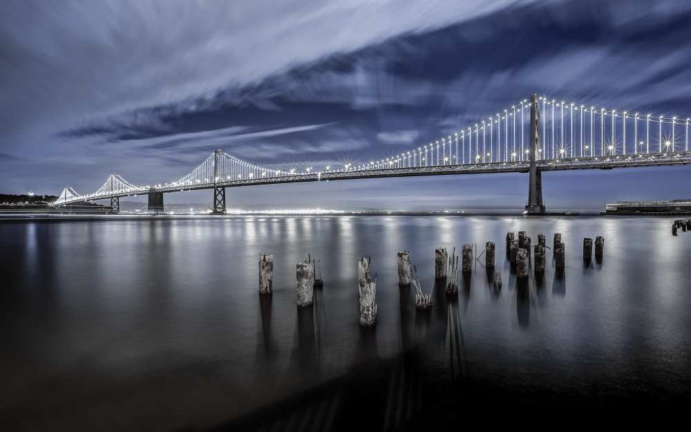 The Bay Bridge Lights San Francisco à Toby Harriman