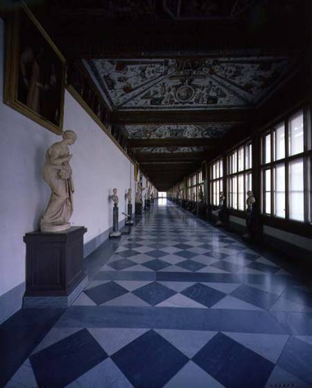 View of the first corridor, designed à Vasari & Bernardo Buontalenti