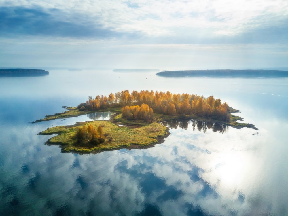 Floating Island à Vasily Iakovlev