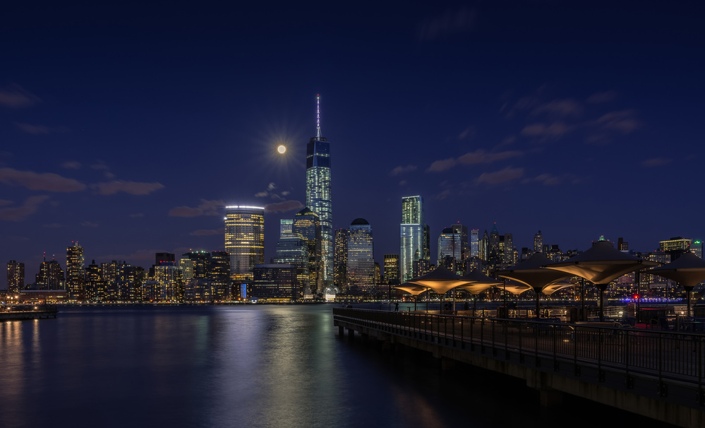 Moonlight over lower Manhattan à Wei (David) Dai