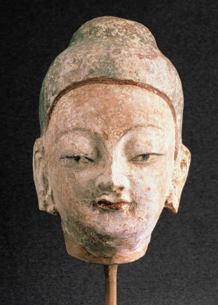 Head of a statue of Buddha, from Bezeklik à Xingjiang